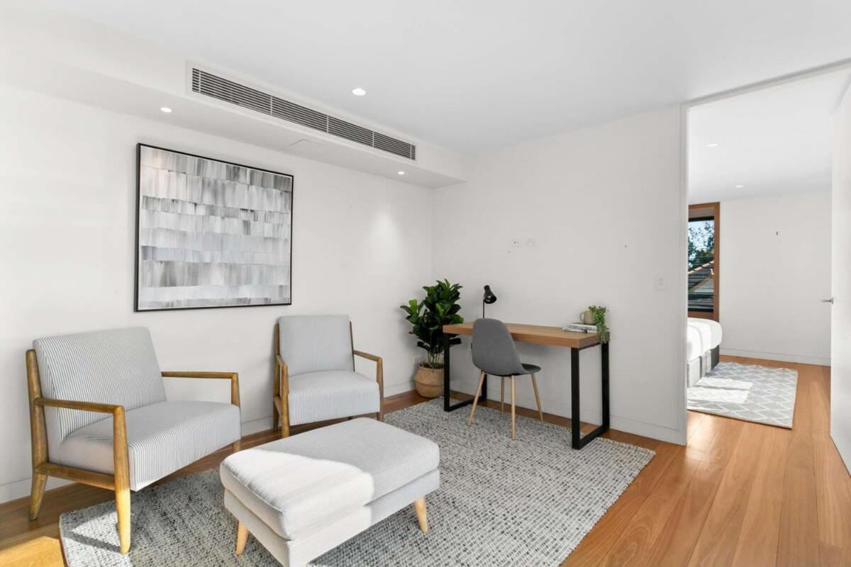Impeccable 3-bed Near The * Sydney