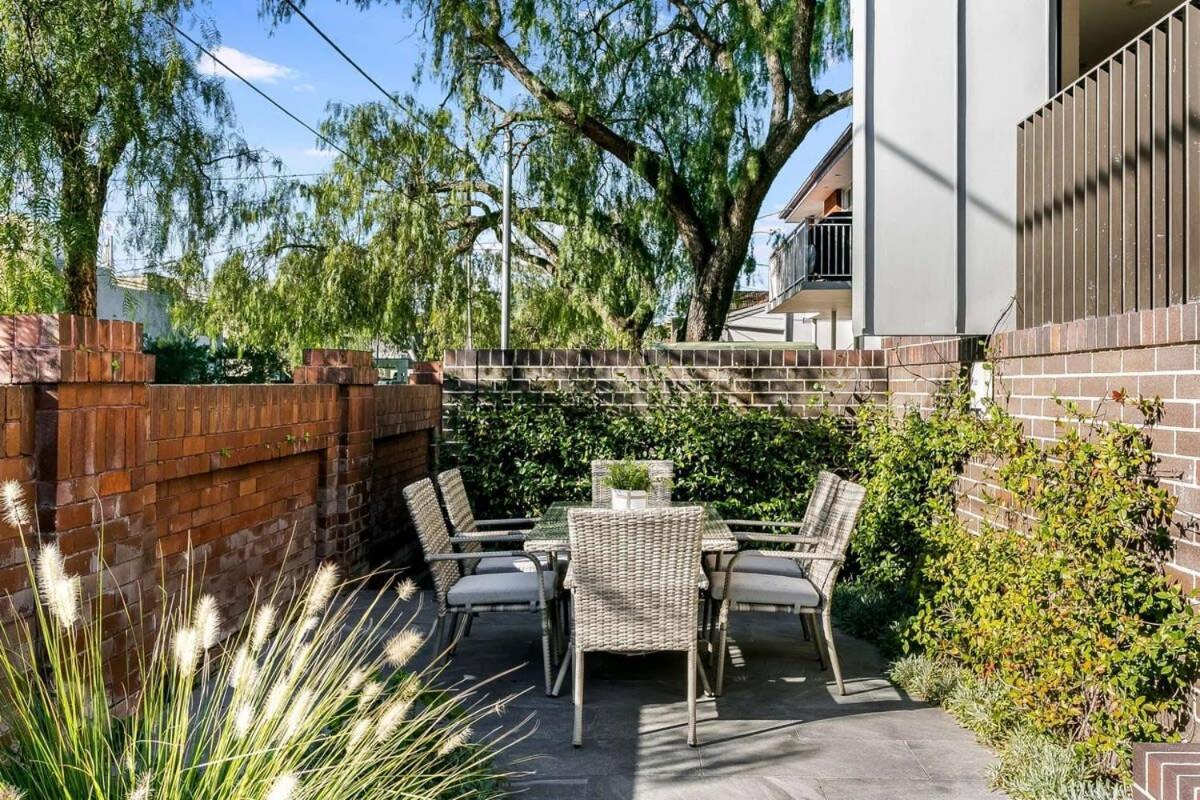 Impeccable 3-bed Near The *